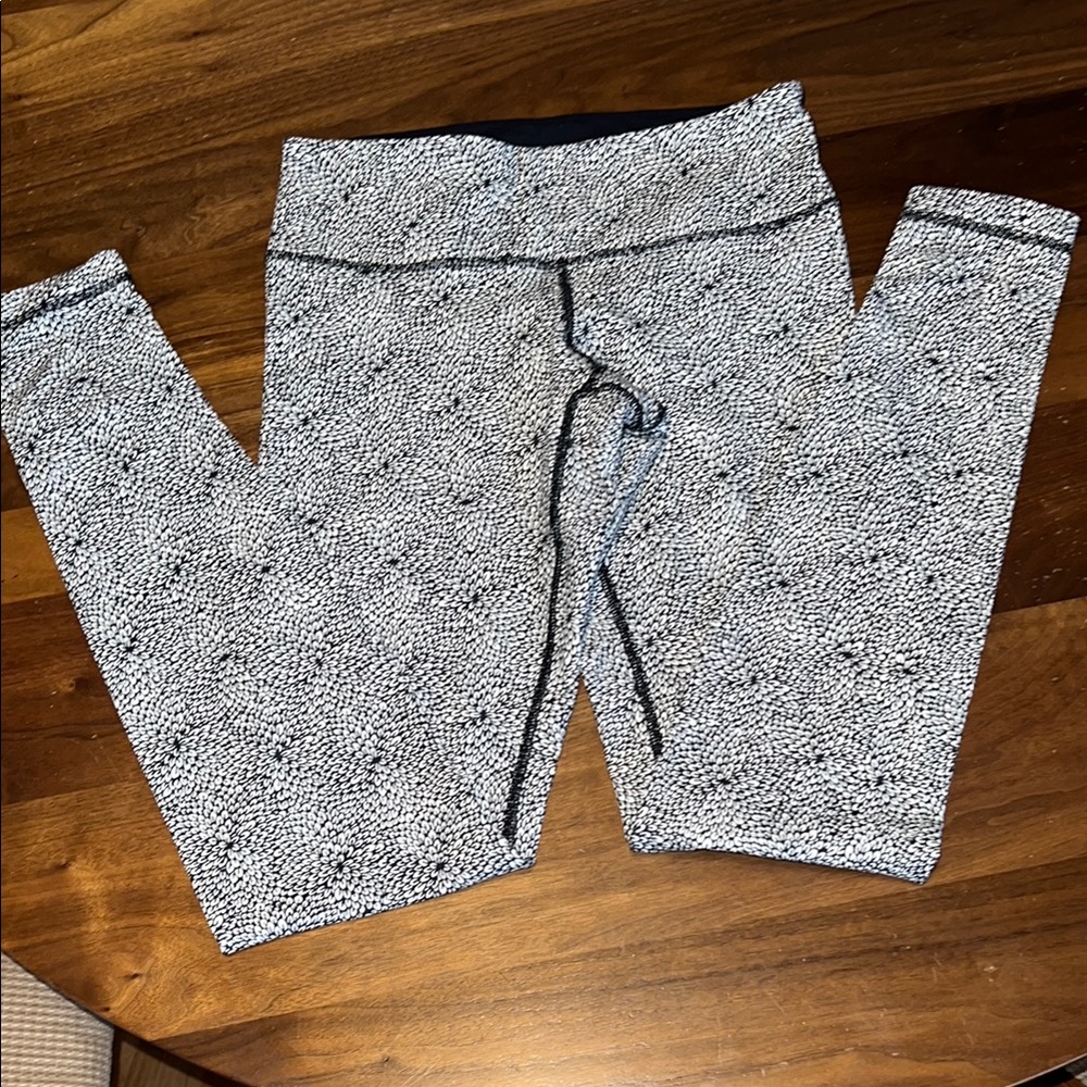 Lululemon Athletica Black and White Leggings